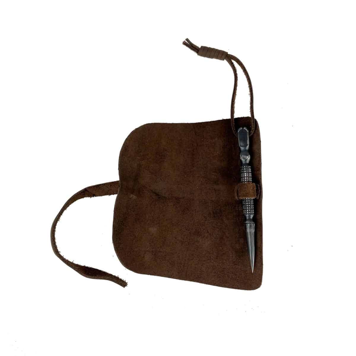 Zavod Поукър с кожен калъф