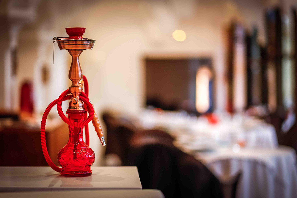 Пушенето на наргиле в заведение
